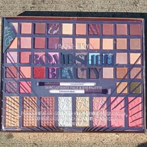 NEW! Paris Hilton Bombshell Beauty Eyeshadow, Blush, Contour & Brush Palette